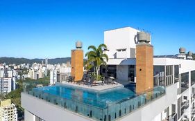 Incrível Apartamento loft a 800 metros da Vila Germânica da Ocktoberfest